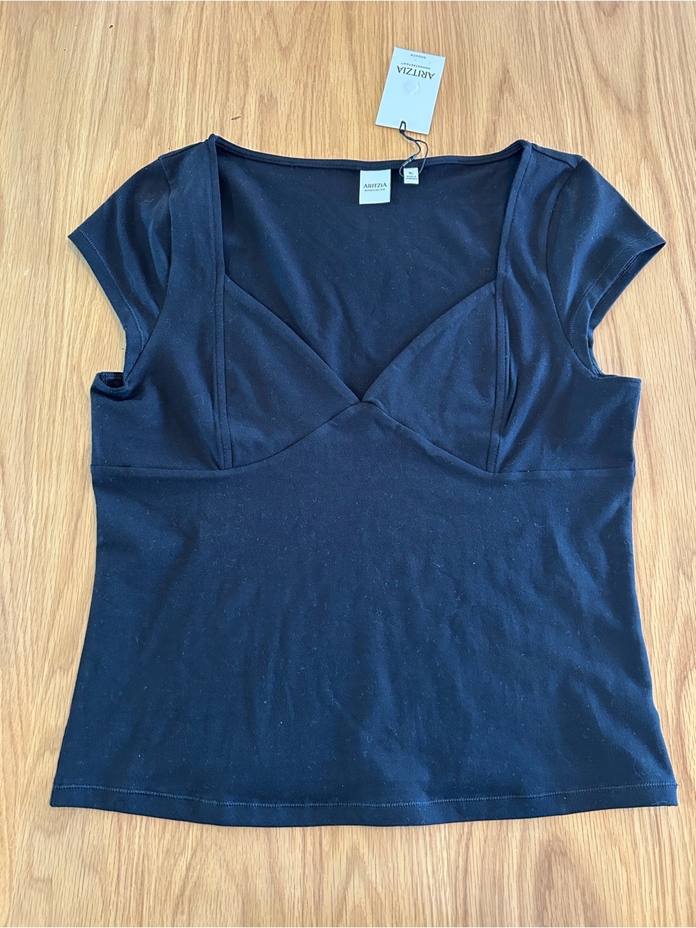 Aritzia HomeStretch Smooth Everywhere T-Shirt Color Black Size XL NWT